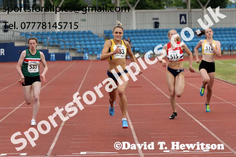Womens under-20s 200 metres, Northern Senior and Under-20s Champs., Sports City, Manchester. Photo: David T. Hewitson/Sports for All Pics